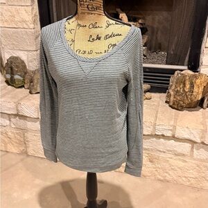 Mossimo Supply Co. Gray and White Long Sleeve Top